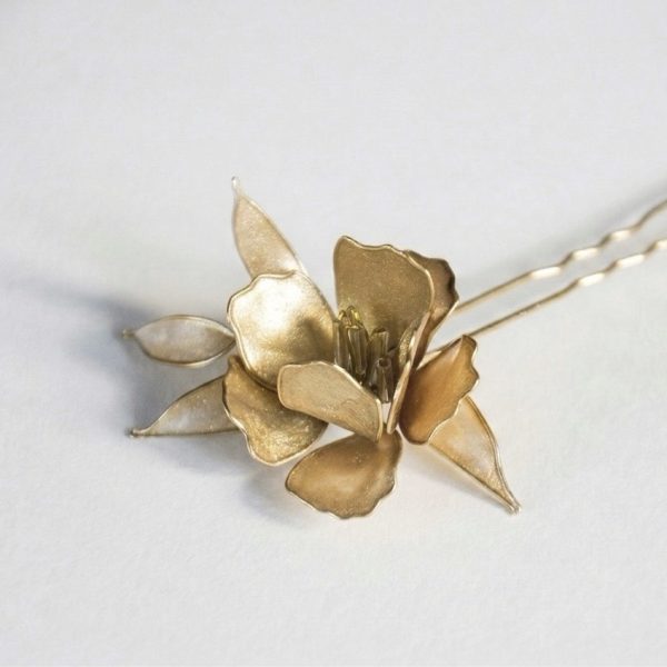 HORQUILLA CEREZO JAPONÉS DORADA CON HOJAS