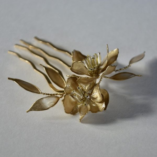 PEINETA CEREZO JAPONÉS DORADA